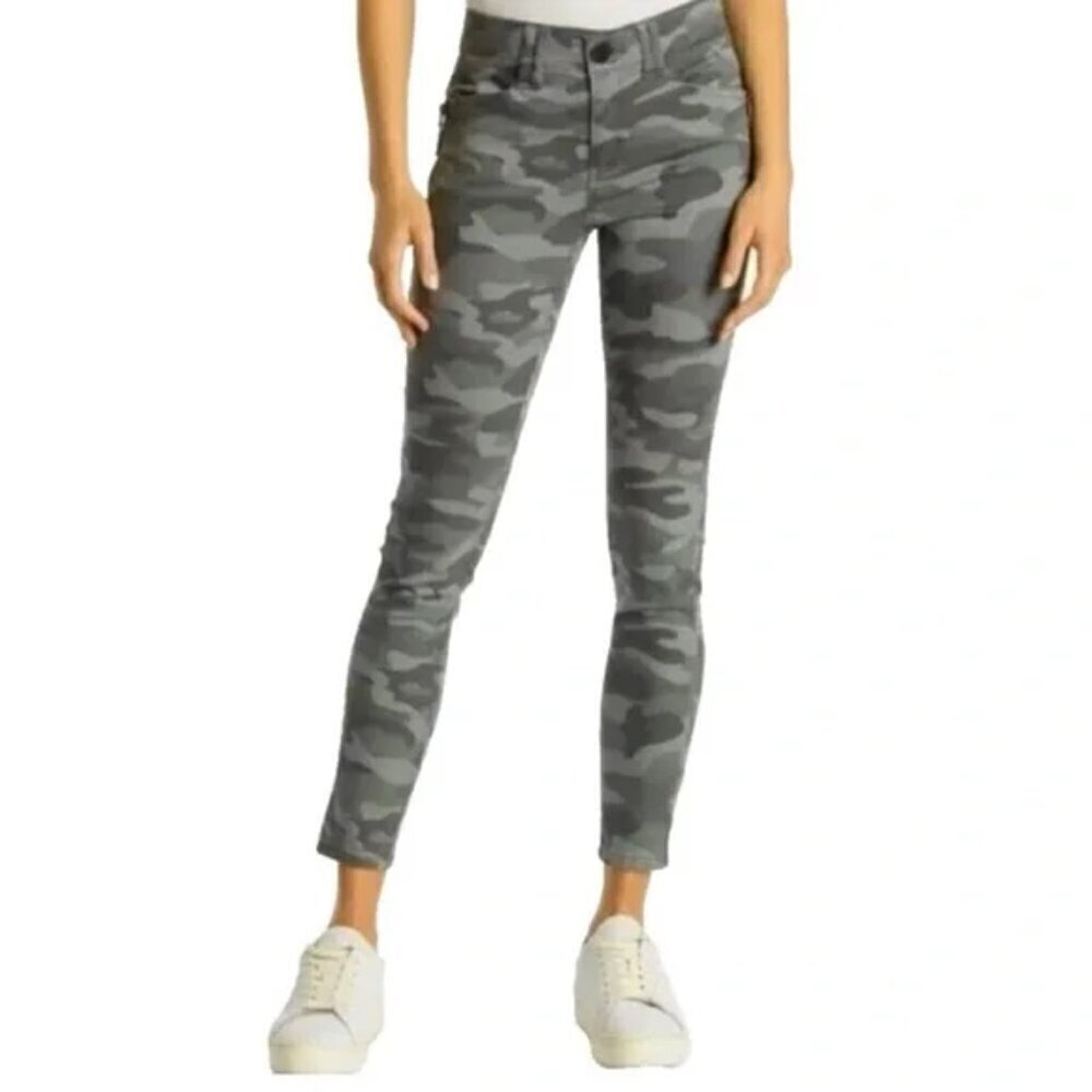 Democracy Ab Technology Green Camo Low Waist Stretch Pants